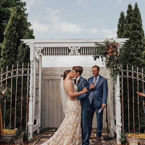 Willowby by Waters Corella Wedding Gown - Picture 4 of 8